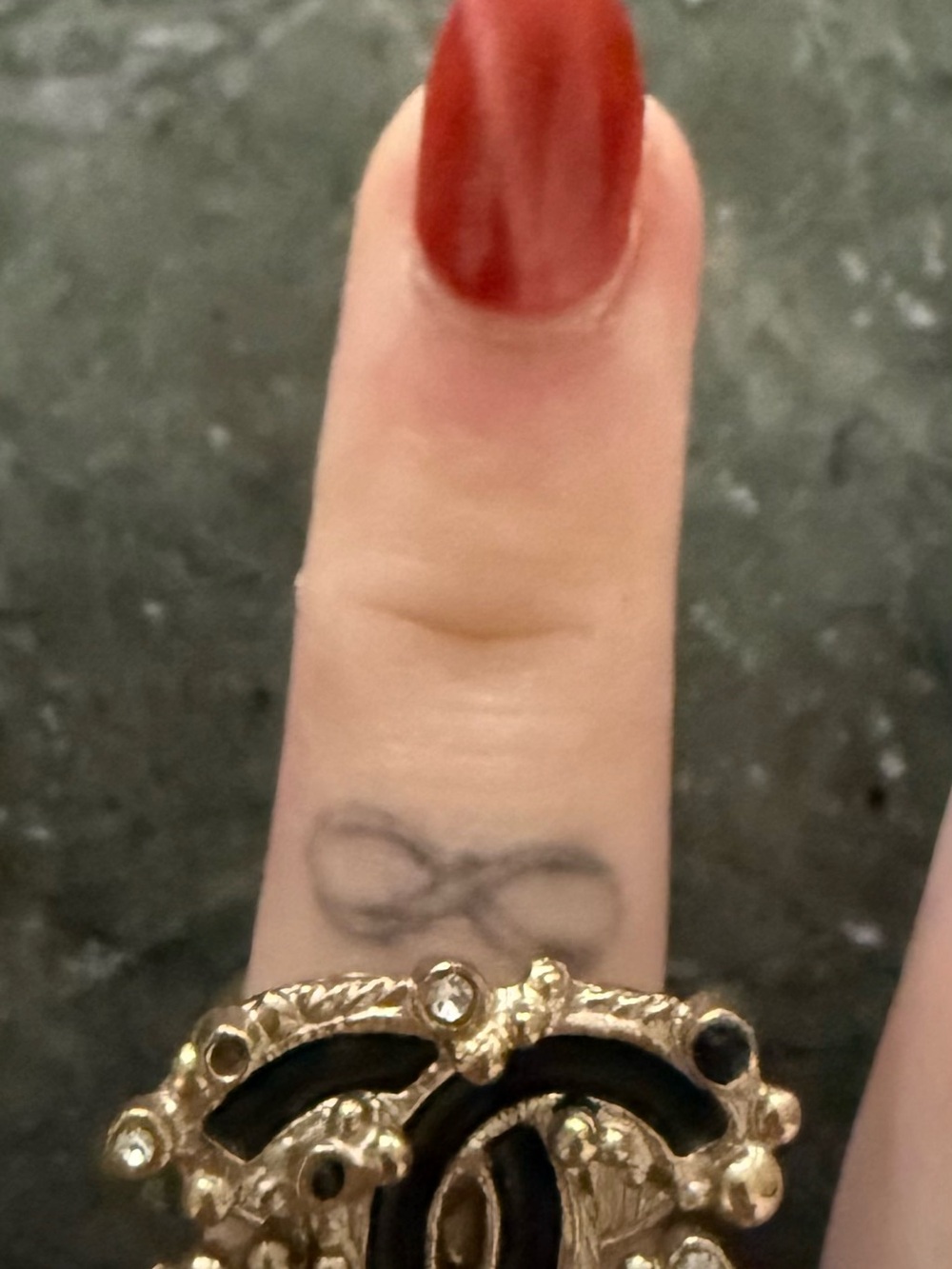 Gold and Black Statement Ring - Women Jewelry. Orale! Halloween đ flip sale đĽđť